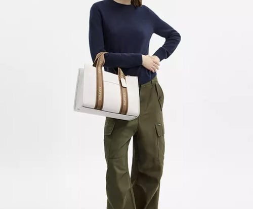 حقيبه كوتش المقاس الكبير Smith Tote Bag