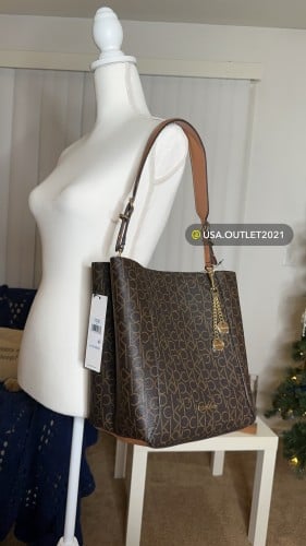 حقيبه كالڤن كلاين