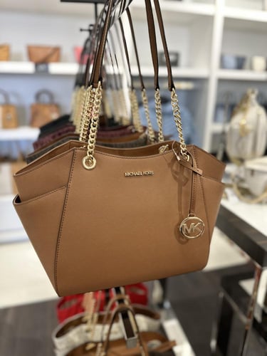 حقيبه مايكل كورس Jet Set