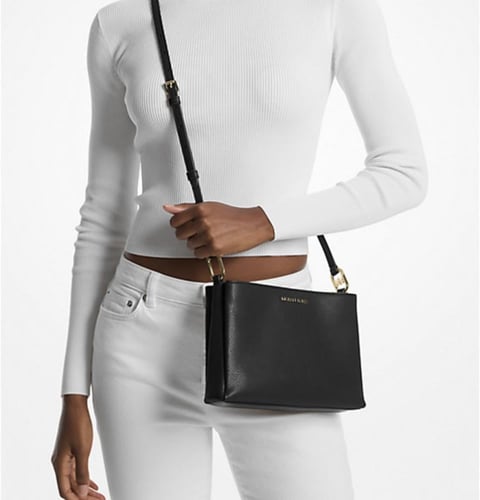 حقيبه مايكل كورس لون اسود TRISHA