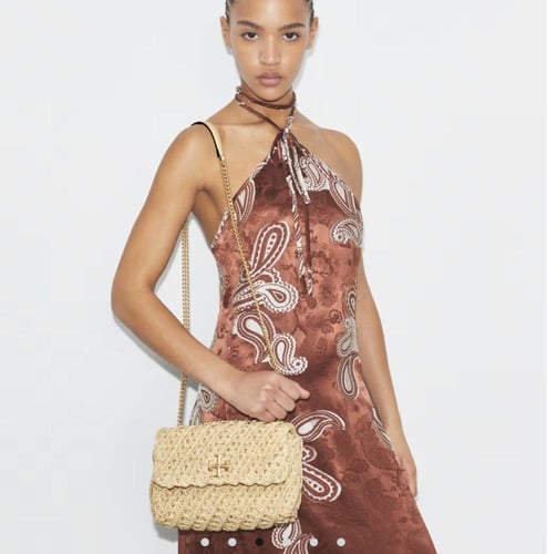 حقيبه توري بورش المقاس الوسط KIRA WOVEN