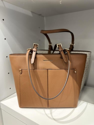 حقيبه مايكل كورس Jet Set