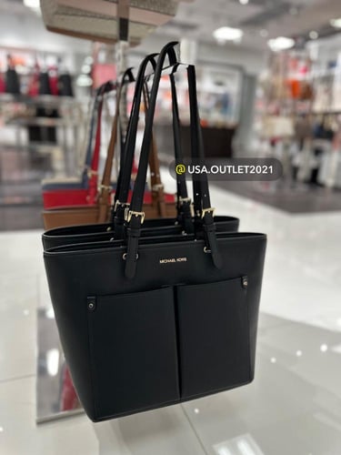 حقيبه مايكل كورس Jet Set Travel