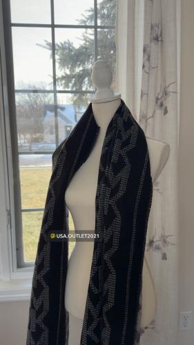 شال مايكل كورس