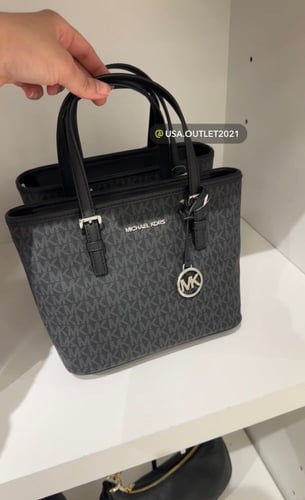 حقيبه مايكل كورس اسود وفضي Jet Set Travel