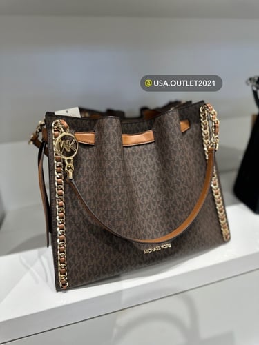 حقيبه مايكل كورس المقاس الكبير Mina