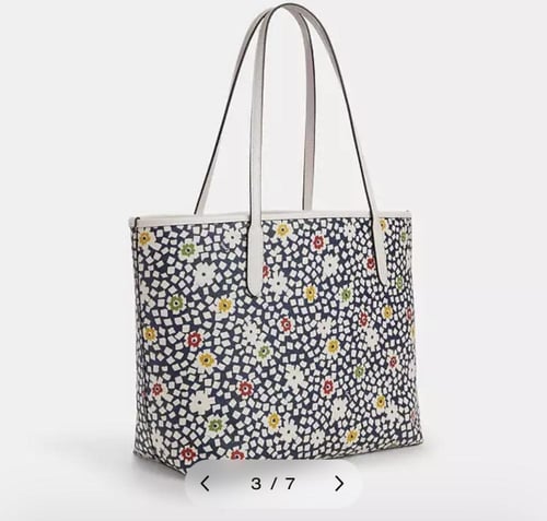 حقيبه كوتش المقاس الكبير City Tote