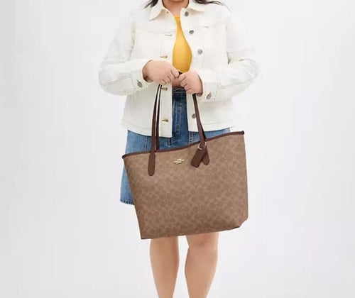 حقيبه كوتش المقاس الكبير City Tote