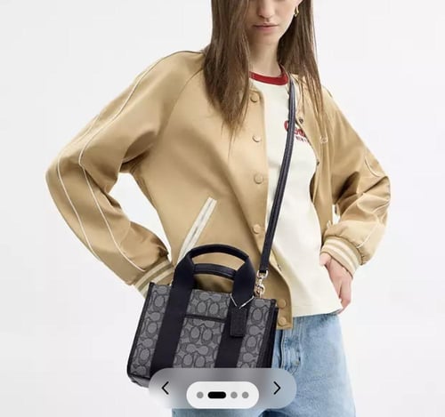 حقيبه كوتش 24 Smith Tote Bag