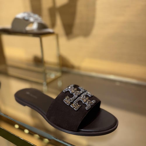 حذاء توري بورش لون بني مخمل