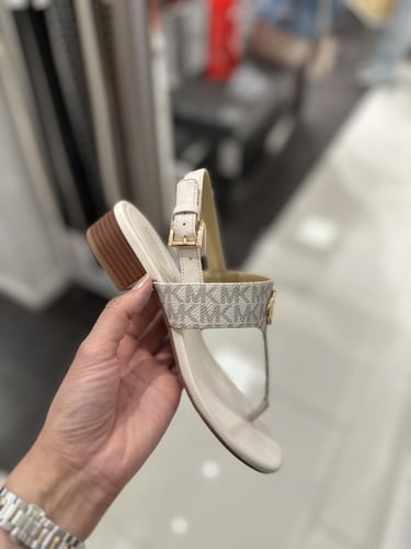 حذاء مايكل كورس Hannah T-Strap Sandal