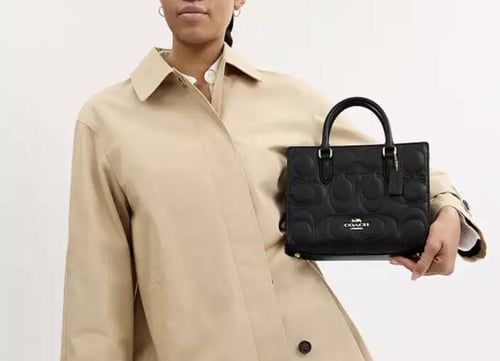 حقيبه كوتش المقاس الوسط Maggie