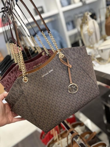 حقيبه مايكل كورس Jet Set