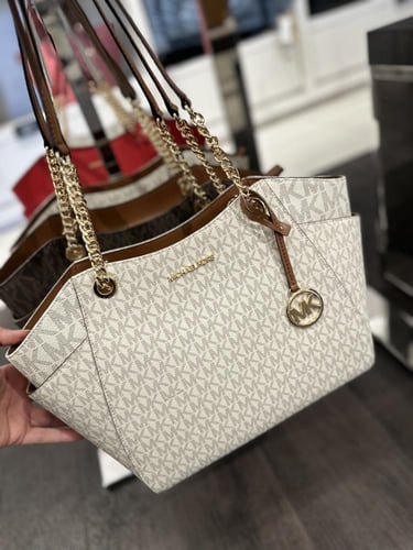 حقيبه مايكل كورس Jet Set