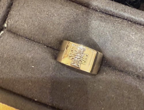 خاتم توري بورش