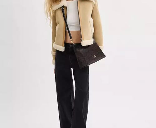 حقيبه كوتش المقاس الوسط Laurel