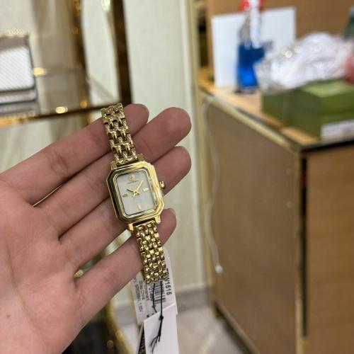 ساعه توري بورش المقاس الصغير لون ذهبي