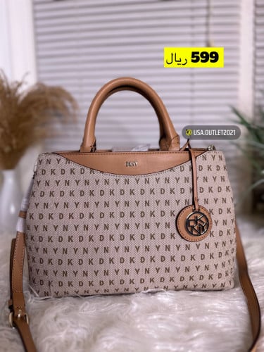 حقيبه DKNY