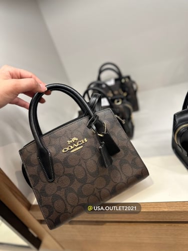 حقيبه كوتش المقاس الوسط Andrea