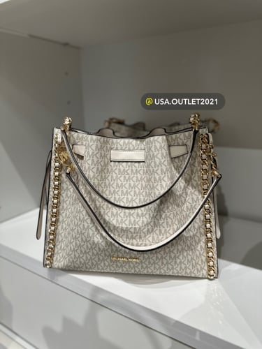 حقيبه مايكل كورس المقاس الكبير Mina