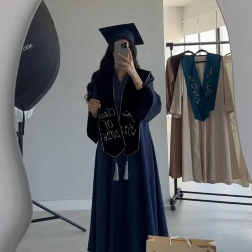 عباية التخرج – فخامة ناعمة