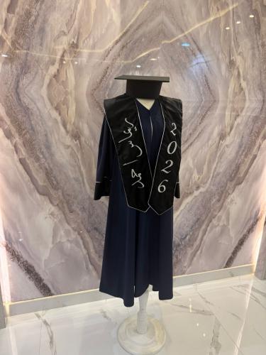 عباية التخرج – إطلالة لا تُنسى