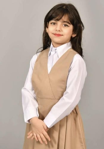 مريول بيج بخصر مزموم و كسرات جانبية