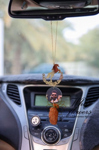 تعليقة خيل مصممه بصوره مع كسرة العود