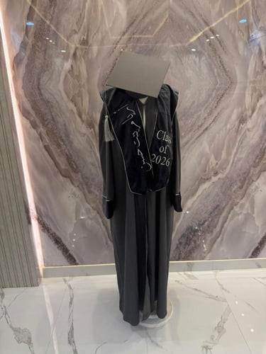 عباية التخرج – تميز يليق بك