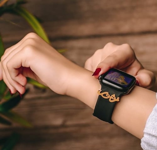 بروش ساعة, تُصمم على الطلب