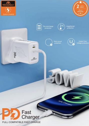 شاحن جداري من شركة MOOGMAX بقوة 30 واط