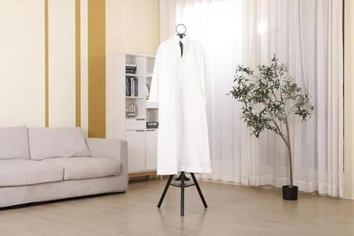 استاند مع مبخرة الكترونيه عمودية احترافية للملابس...