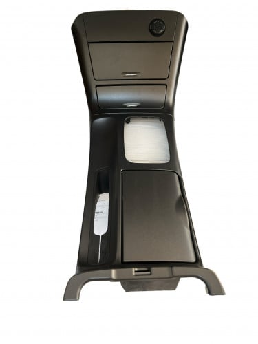 ديكور قير مع الطفاية لون اسود كامري 2005-2006