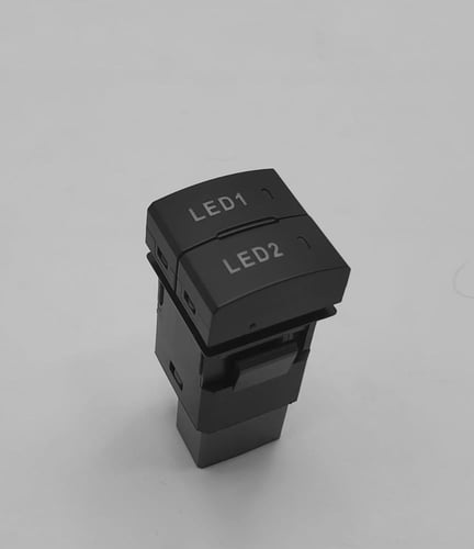 فاصل وكالة تويوتا مربع