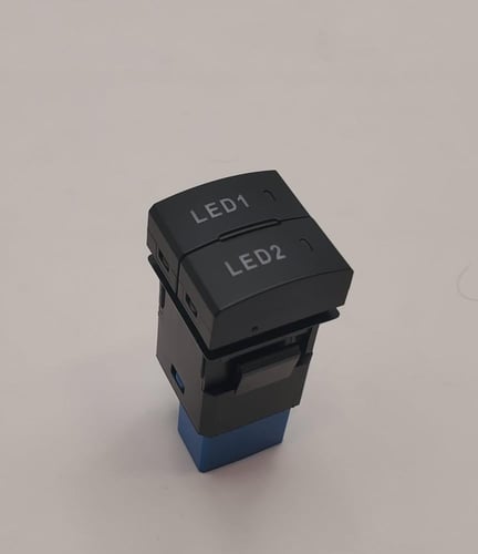 فاصل وكالة تويوتا مربع