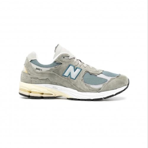 New Balance 2002R