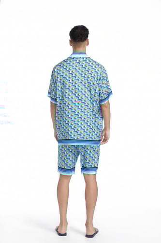 طقم حرير بطبعة جرافيك