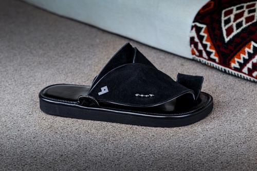 جلد شمواه اسود كامل (يفضل طلب مقاس اكبر)