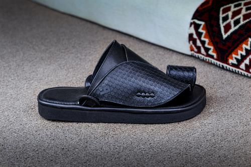 جلد سمك اسود (يفضل طلب مقاس اكبر)