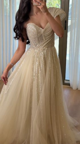 فستان سهرة تل بتطريز