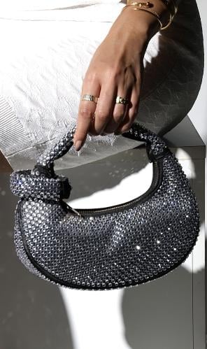 حقيبة يد اسود مرصعة بكريستال