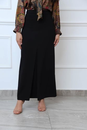 تنورة كريب اسود ناعم