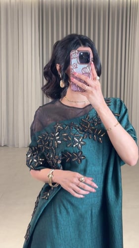 جلابية ستان بطابع بارز