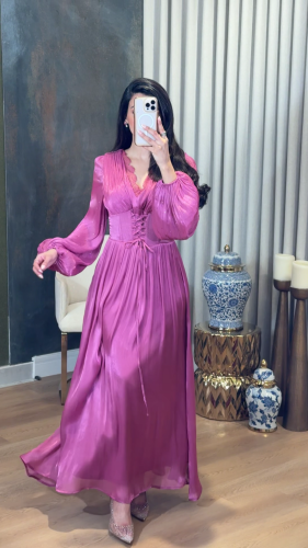 فستان سهرة أنيق كروسية بلون وردي