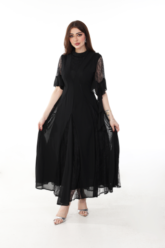 فستان أسود فخم بتفاصيل دانتيل