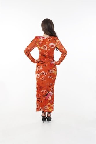 فستان مشجر ماكسي بلون برتقالي