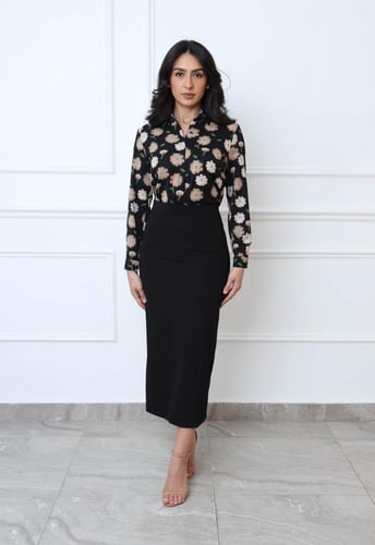 تنورة ميد استرتش اسود