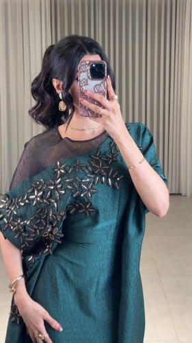 جلابية ستان بطابع بارز