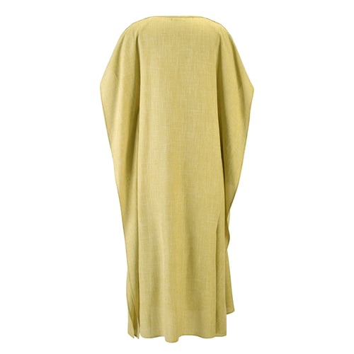 قفطان كتان لون تفاحي بكريستالات متناثرة