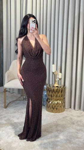 فستان سهرة انيق شك بلون موكا